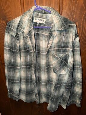 Vintage Wilderness Plaid Button-Up Shirt in Green & Cream